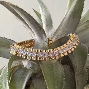 Classic Diamond Gold Tennis Bracelet